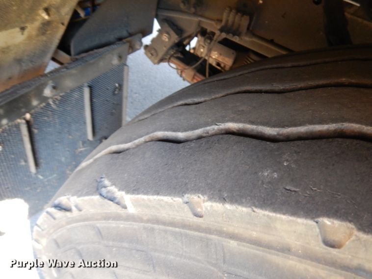 image for item DJ6068 2001 Engine One  pumper fire truck