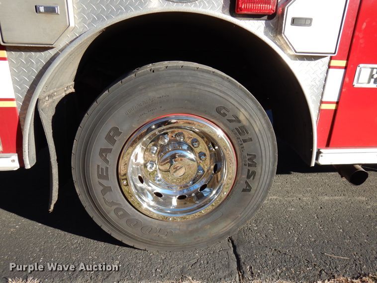 image for item DJ6068 2001 Engine One  pumper fire truck