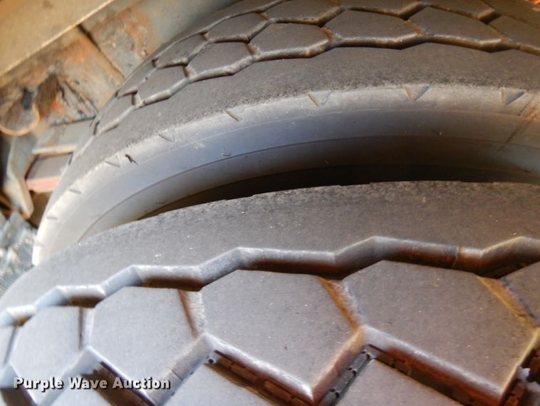 image for item DJ6068 2001 Engine One  pumper fire truck