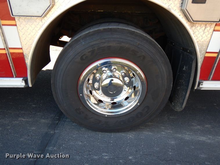 image for item DJ6068 2001 Engine One  pumper fire truck