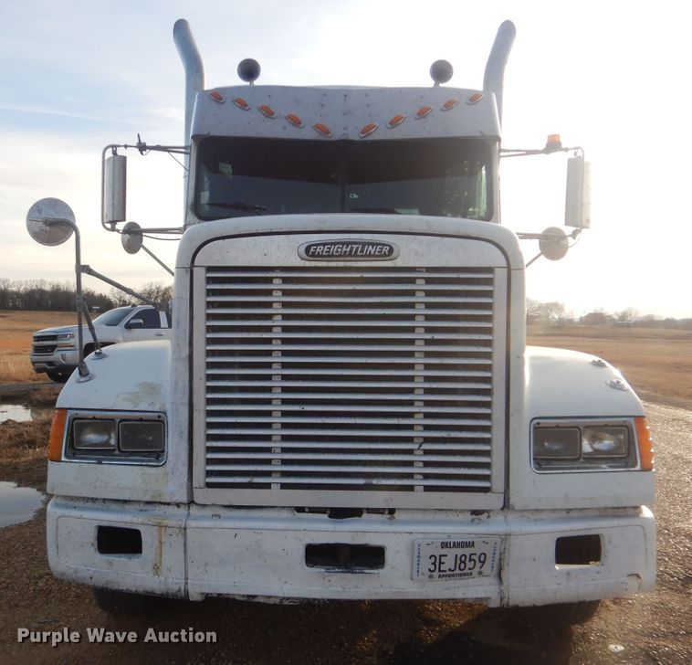 image for item DJ8613 2001 Freightliner FLD  glider kit semi truck