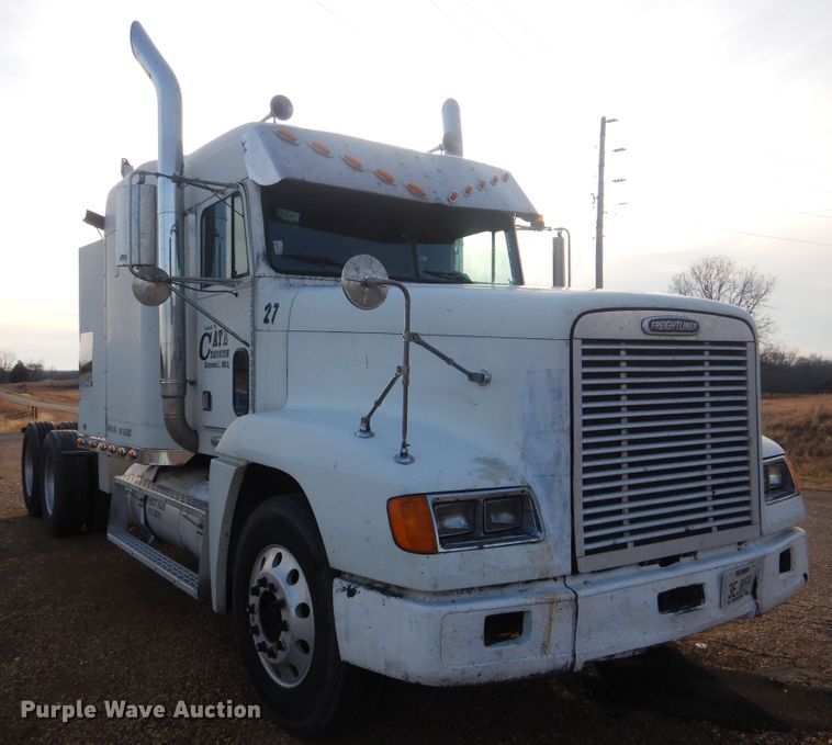 image for item DJ8613 2001 Freightliner FLD  glider kit semi truck