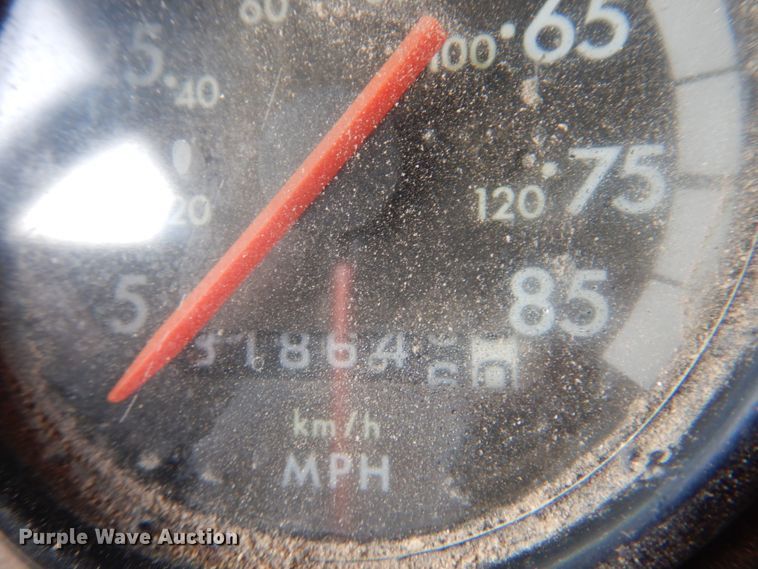 image for item DJ8613 2001 Freightliner FLD  glider kit semi truck