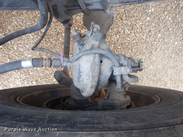 image for item DJ8613 2001 Freightliner FLD  glider kit semi truck