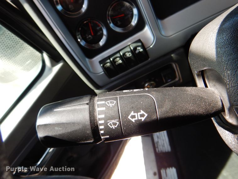 image for item DJ8713 2016 Kenworth W900  semi truck