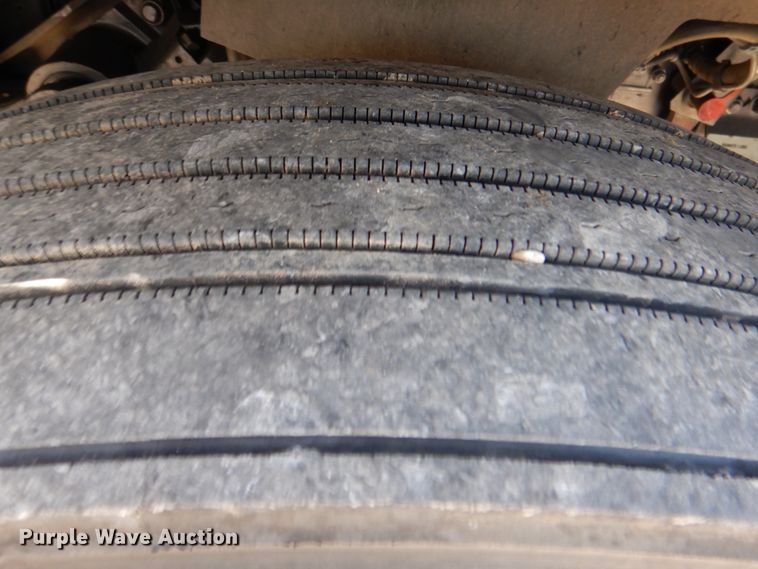 image for item DJ8713 2016 Kenworth W900  semi truck