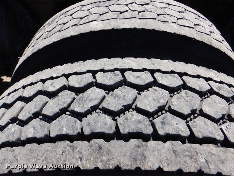 image for item DJ8713 2016 Kenworth W900  semi truck