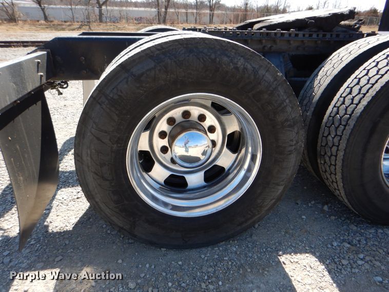 image for item DJ8713 2016 Kenworth W900  semi truck