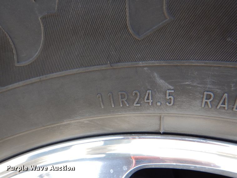 image for item DJ8713 2016 Kenworth W900  semi truck