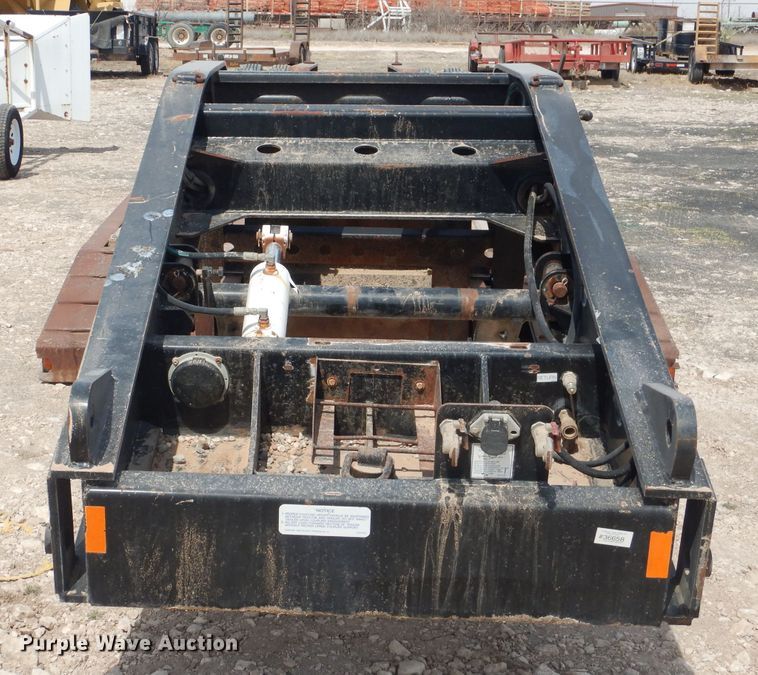 image for item DJ8824 2007 Fontaine 110000/49896 lowboy equipment trailer