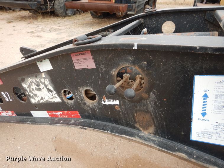 image for item DJ8824 2007 Fontaine 110000/49896 lowboy equipment trailer