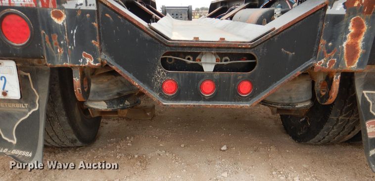 image for item DJ8824 2007 Fontaine 110000/49896 lowboy equipment trailer