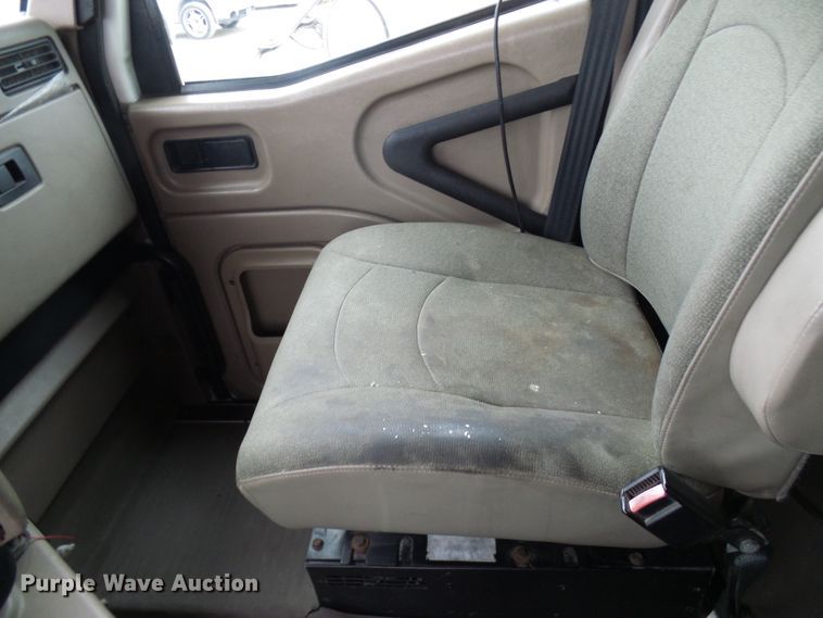 image for item DL0808 2005 International 9400i  semi truck