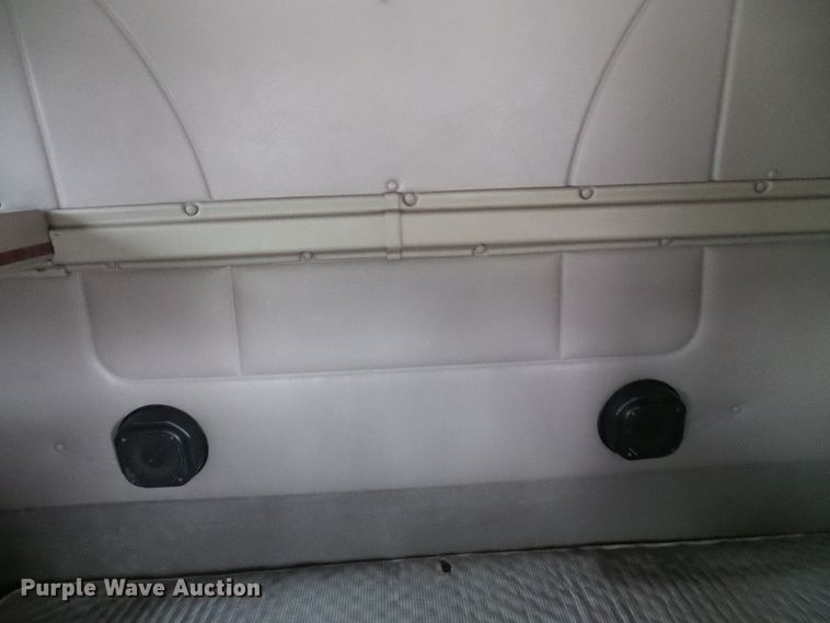 image for item DL0808 2005 International 9400i  semi truck