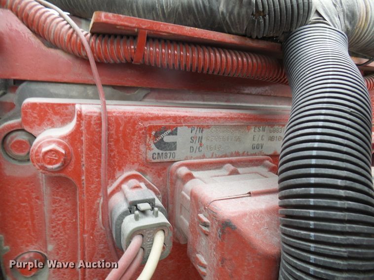 image for item DL0808 2005 International 9400i  semi truck