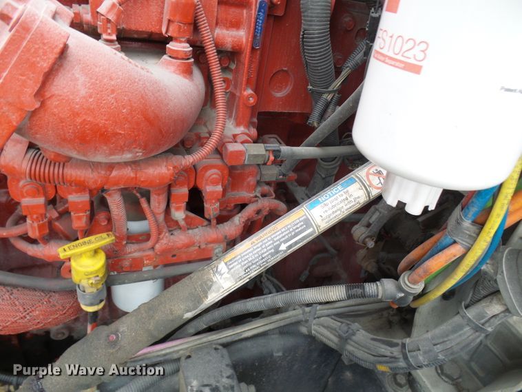 image for item DL0808 2005 International 9400i  semi truck