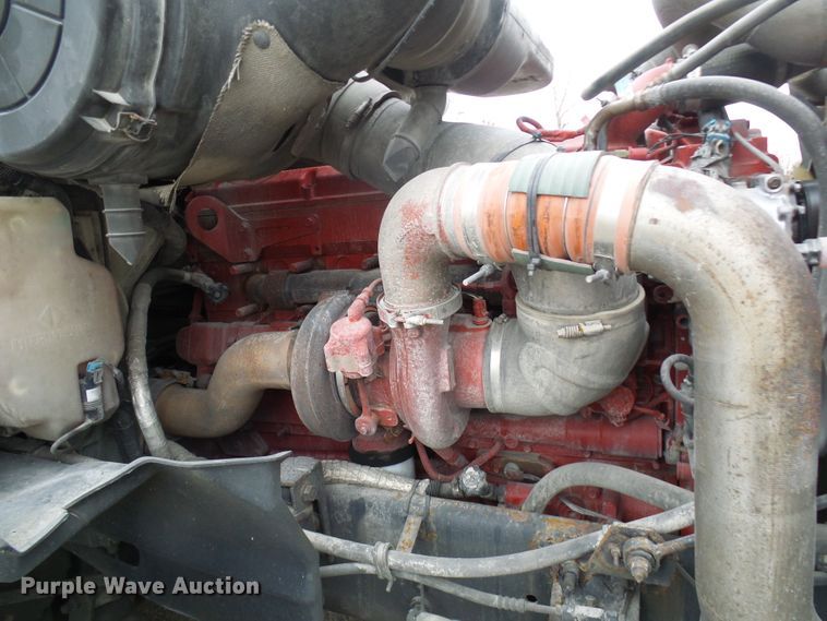 image for item DL0808 2005 International 9400i  semi truck