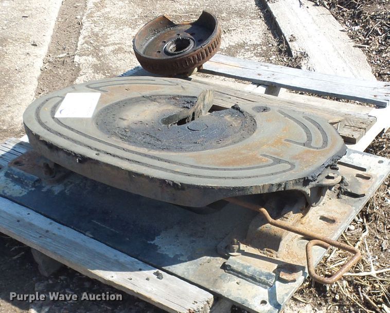 image for item DL0872 Fifth wheel plate