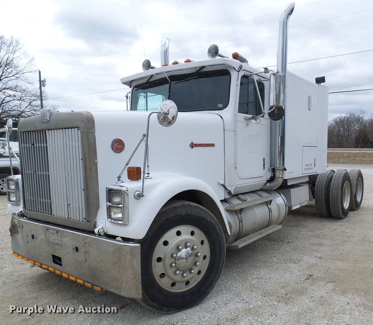 image for item DL0903 1987 International F9370  semi truck