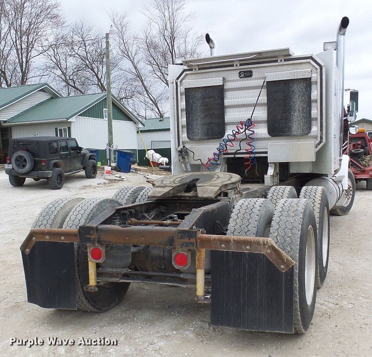 image for item DL0903 1987 International F9370  semi truck