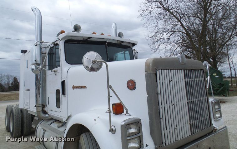 image for item DL0903 1987 International F9370  semi truck