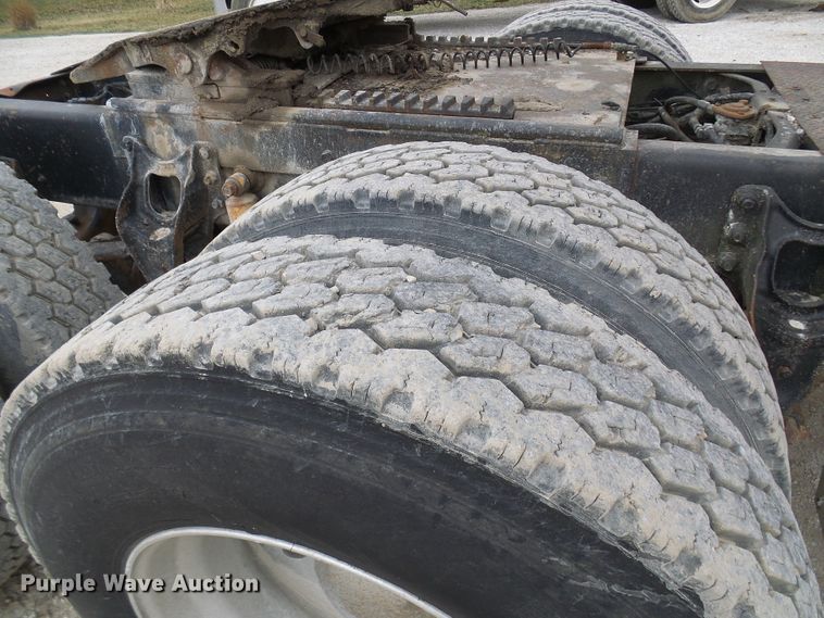 image for item DL0903 1987 International F9370  semi truck