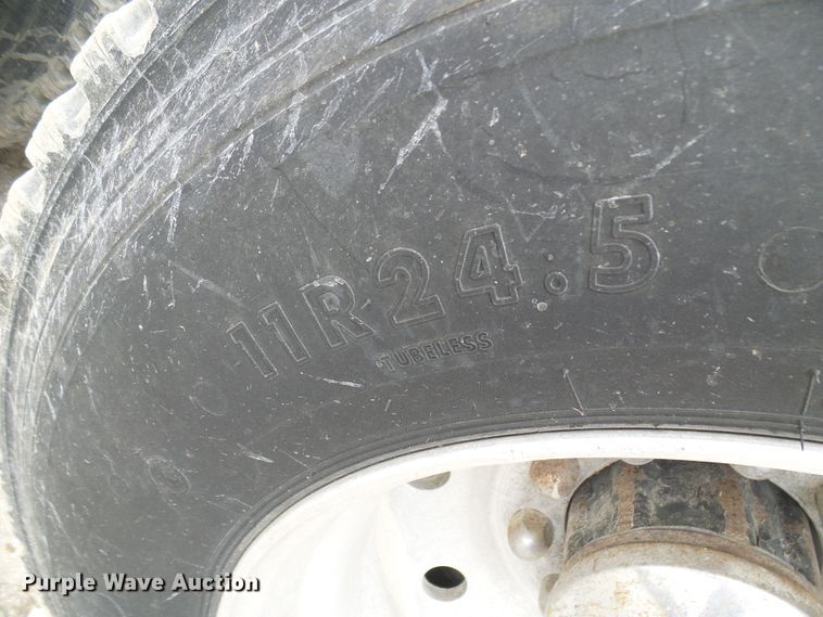 image for item DL0903 1987 International F9370  semi truck