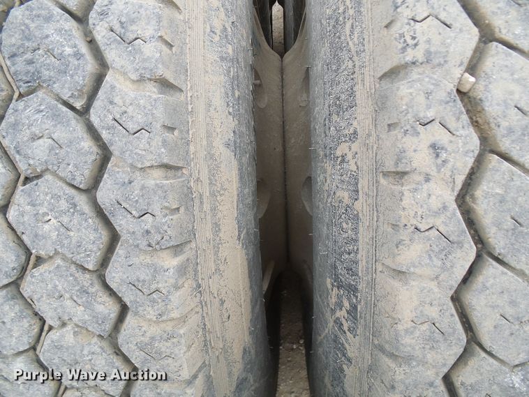 image for item DL0903 1987 International F9370  semi truck