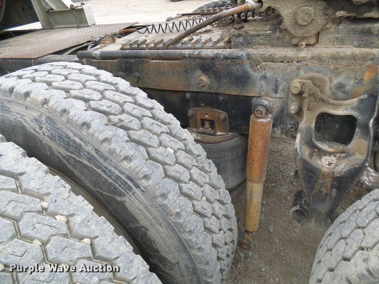 image for item DL0903 1987 International F9370  semi truck