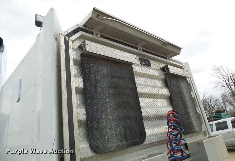 image for item DL0903 1987 International F9370  semi truck