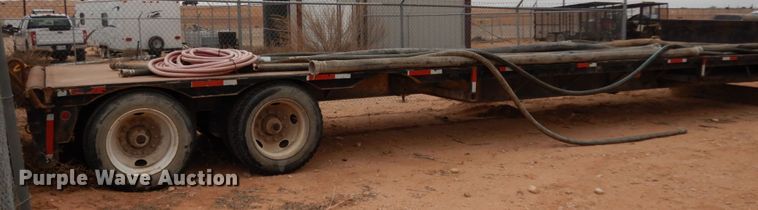 image for item DM2824 1997 Trail Mobile F7C1-6MEA  oilfield trailer