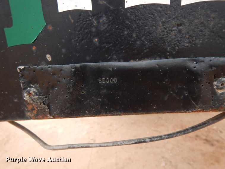 image for item DM2824 1997 Trail Mobile F7C1-6MEA  oilfield trailer