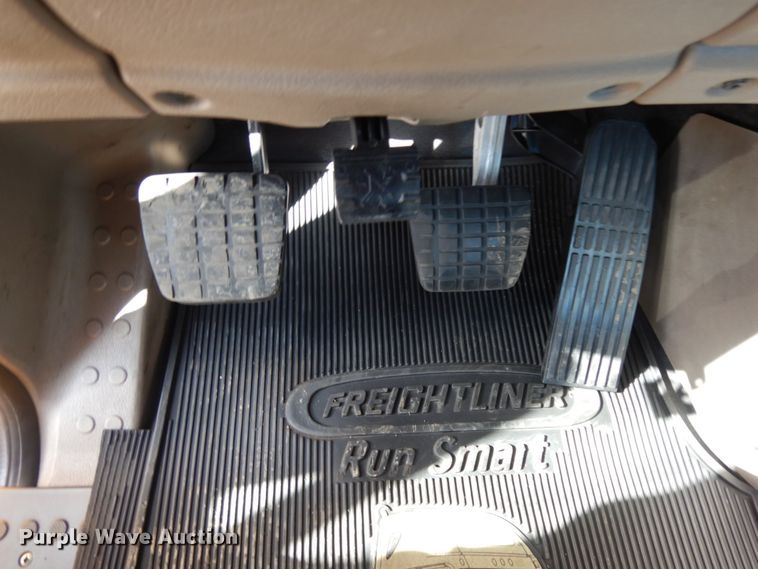 image for item DM2873 2018 Freightliner Cascadia 125  semi truck