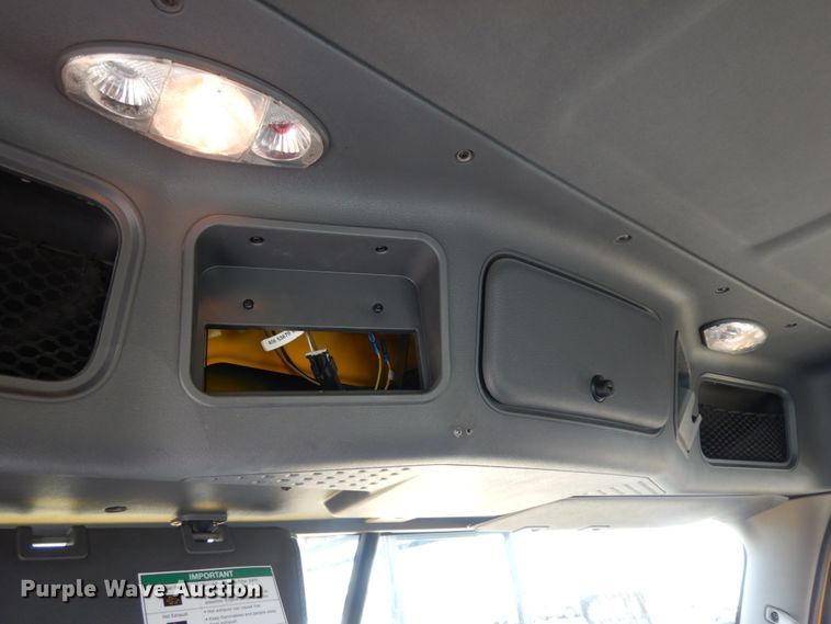 image for item DM2873 2018 Freightliner Cascadia 125  semi truck