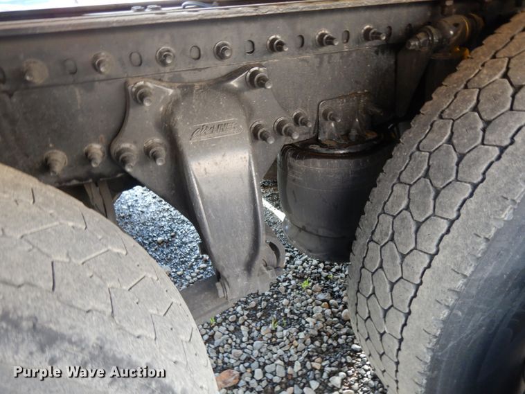 image for item DM2873 2018 Freightliner Cascadia 125  semi truck