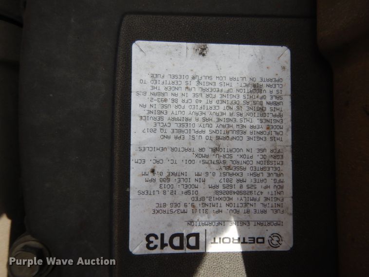 image for item DM2873 2018 Freightliner Cascadia 125  semi truck