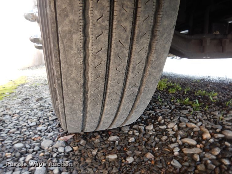 image for item DM2873 2018 Freightliner Cascadia 125  semi truck