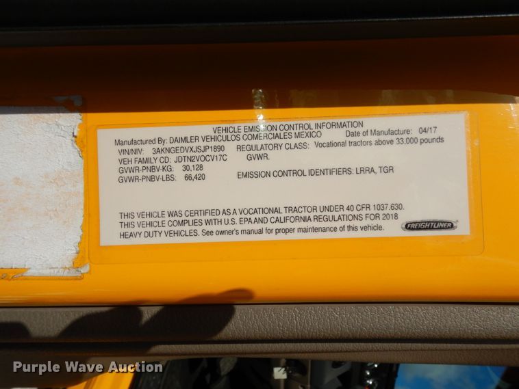 image for item DM2873 2018 Freightliner Cascadia 125  semi truck