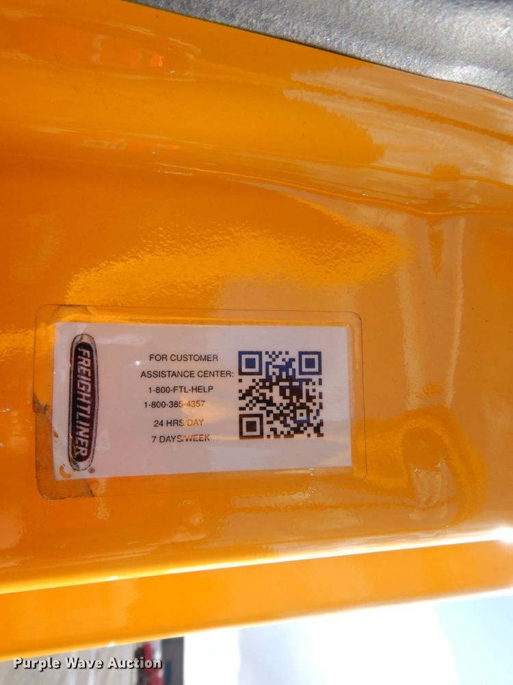 image for item DM2873 2018 Freightliner Cascadia 125  semi truck