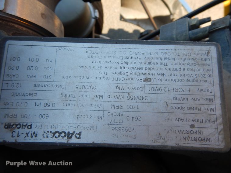 image for item DM2874 2016 Peterbilt 579  semi truck