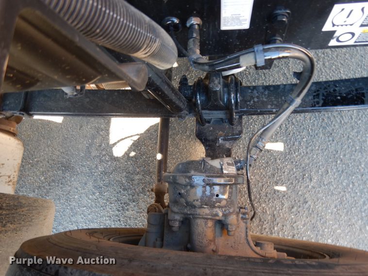 image for item DM2874 2016 Peterbilt 579  semi truck