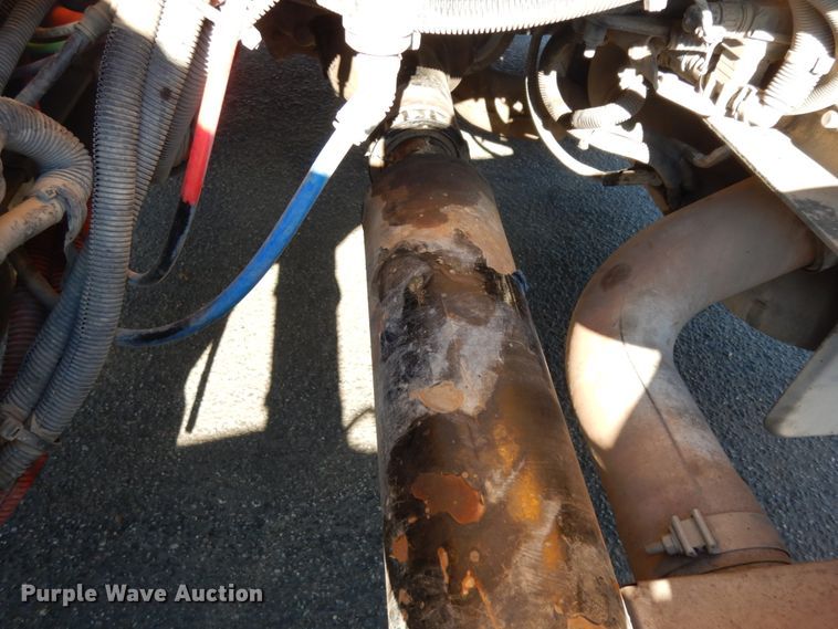 image for item DM2874 2016 Peterbilt 579  semi truck