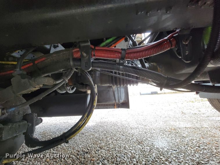 image for item FL9099 2013 Freightliner Columbia  Glider semi truck