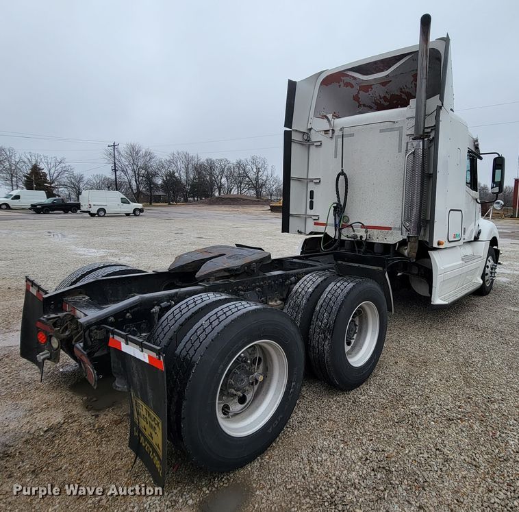 image for item FL9100 2012 Freightliner Columbia  Glider semi truck