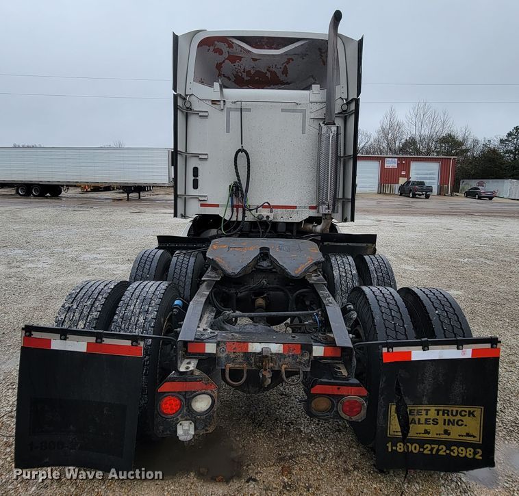 image for item FL9100 2012 Freightliner Columbia  Glider semi truck
