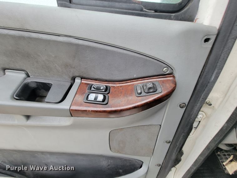 image for item FL9100 2012 Freightliner Columbia  Glider semi truck