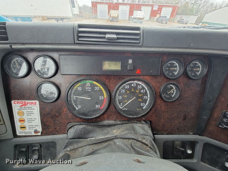 image for item FL9100 2012 Freightliner Columbia  Glider semi truck