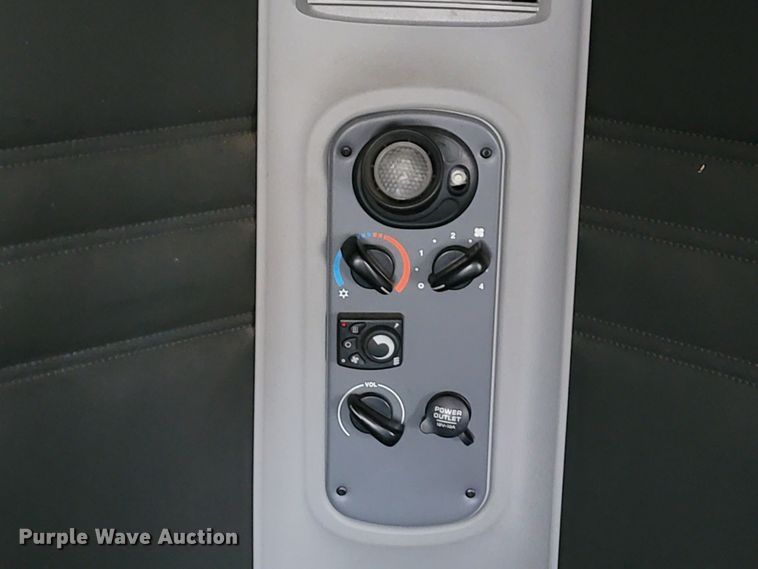 image for item FL9100 2012 Freightliner Columbia  Glider semi truck