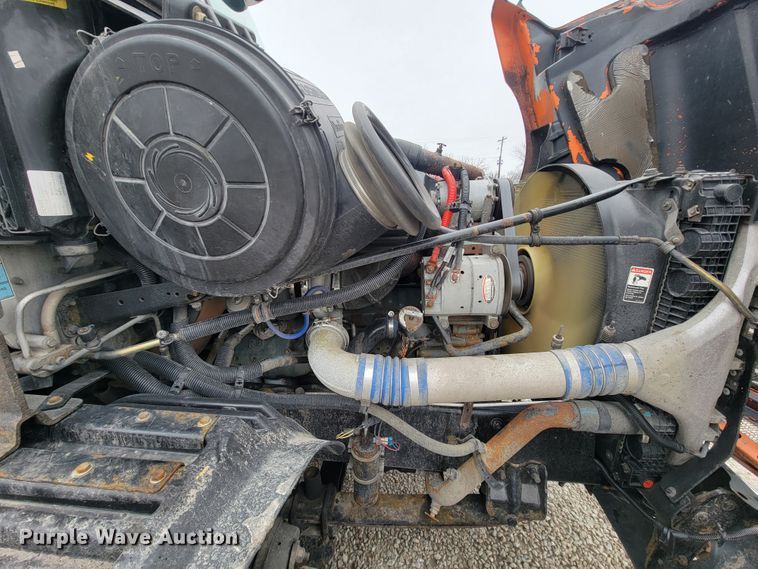 image for item FL9100 2012 Freightliner Columbia  Glider semi truck