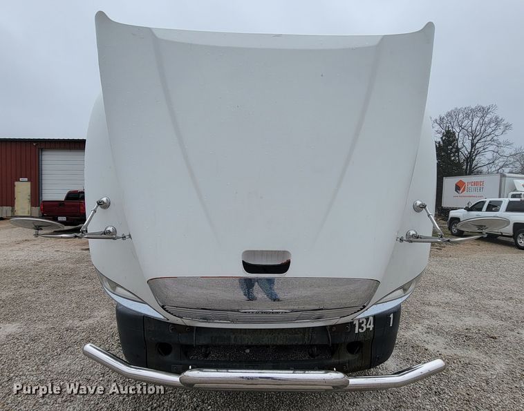 image for item FL9100 2012 Freightliner Columbia  Glider semi truck